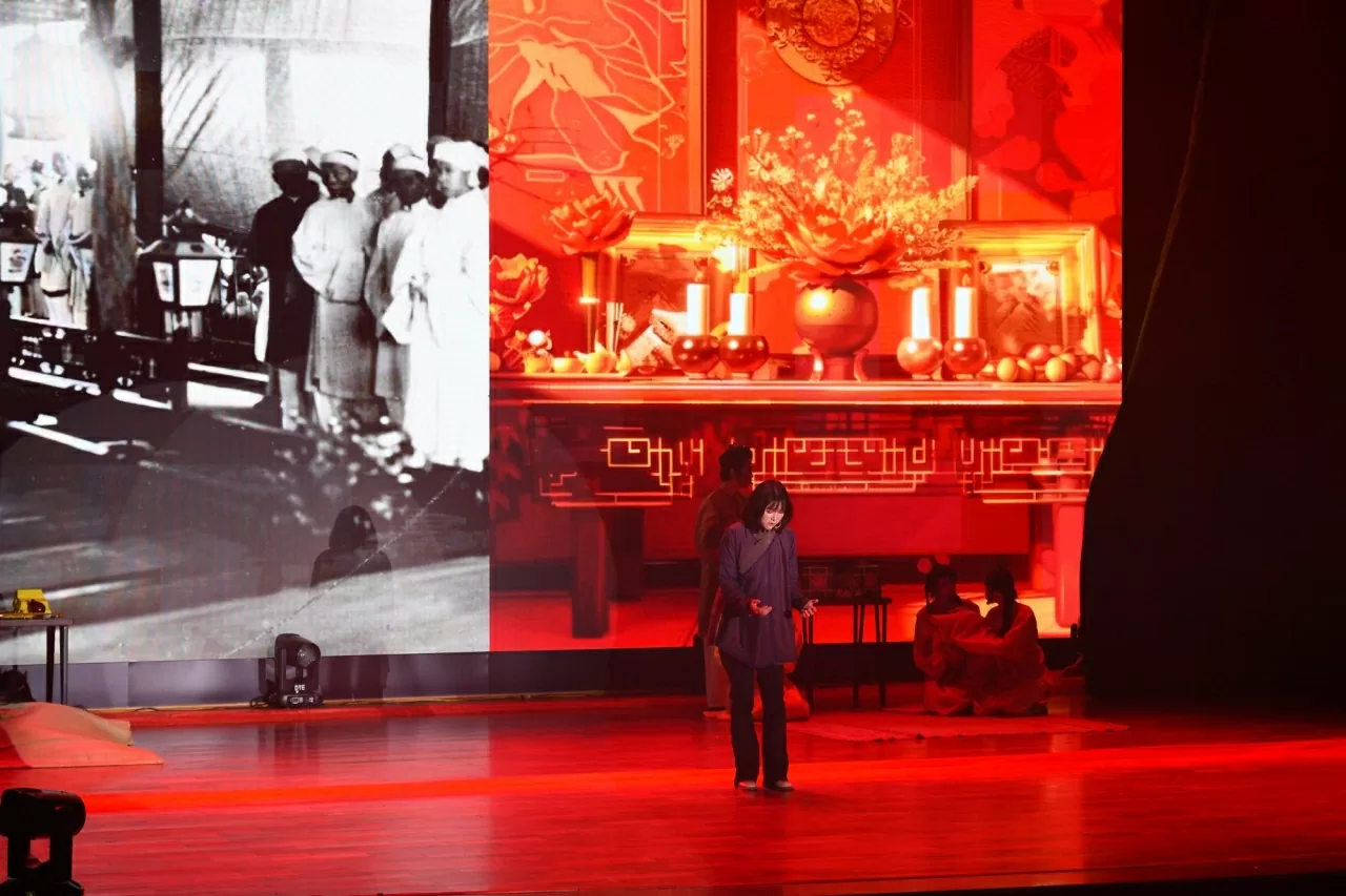 'Dong Ho - the Worldly Tale': A proud decoding of heritage by the young generation 'Dong Ho - the Worldly Tale': A proud decoding of heritage by the young generation