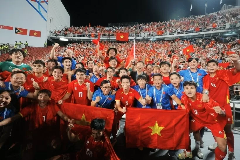 PM Pham Minh Chinh congratulates U22 men’s football, women’s futsal teams on SEA Games 33 golds PM Pham Minh Chinh congratulates U22 men’s football, women’s futsal teams on SEA Games 33 golds