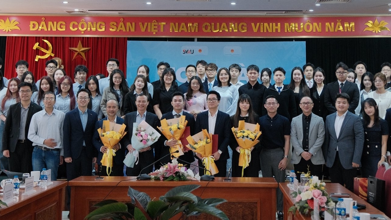 Promoting the role of Vietnamese students as 'People's Ambassadors' in the context of international integration