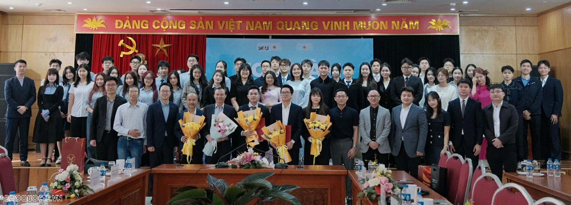 Promoting the role of Vietnamese students as 'People's Ambassadors' in the context of international integration