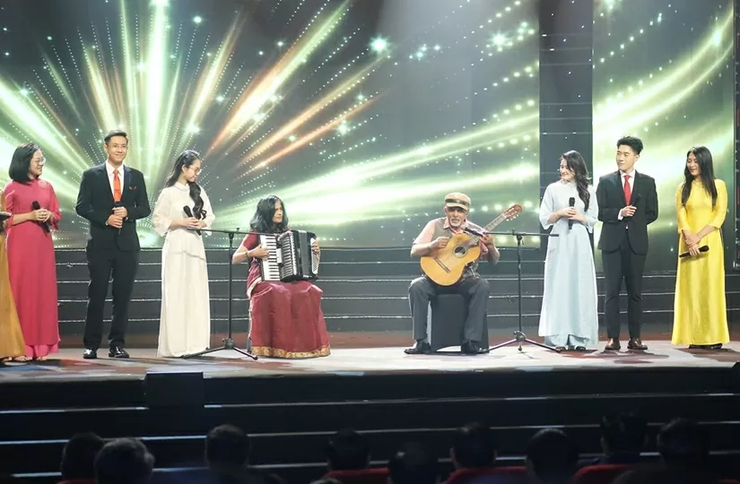 Echoes of the Song of 'Love and Hope' between Vietnam and Sri Lanka: Sri Lankan musician's message to younger generation