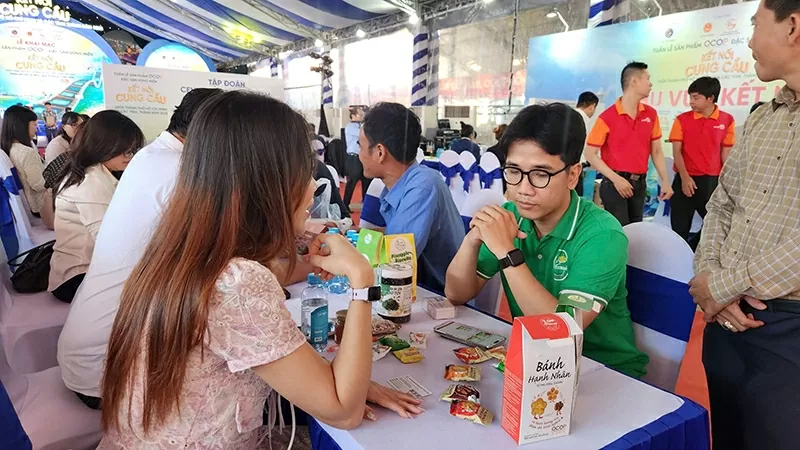 OCOP week and supply-demand connection: regional specialities, boosting year-end shopping OCOP week and supply-demand connection: regional specialities, boosting year-end shopping