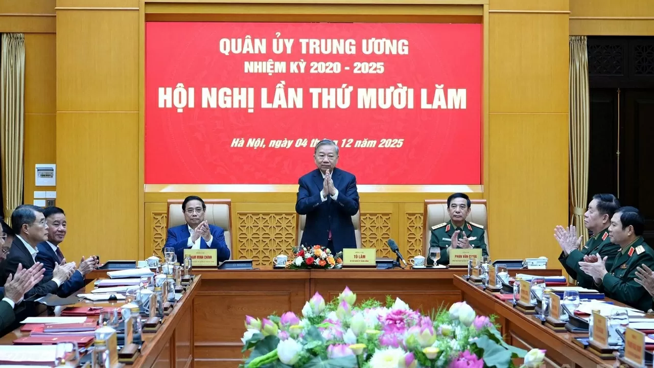 Vietnam People’s Army steadfastly advances under Party’s glorious flag: General Secretary To Lam