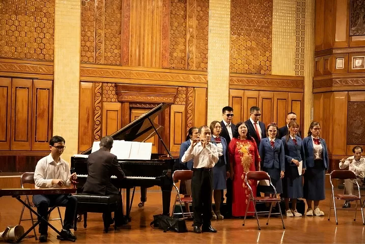 HOPE Ensemble: Concert for Peace, Friendship, and Christmas-New Year Wishes