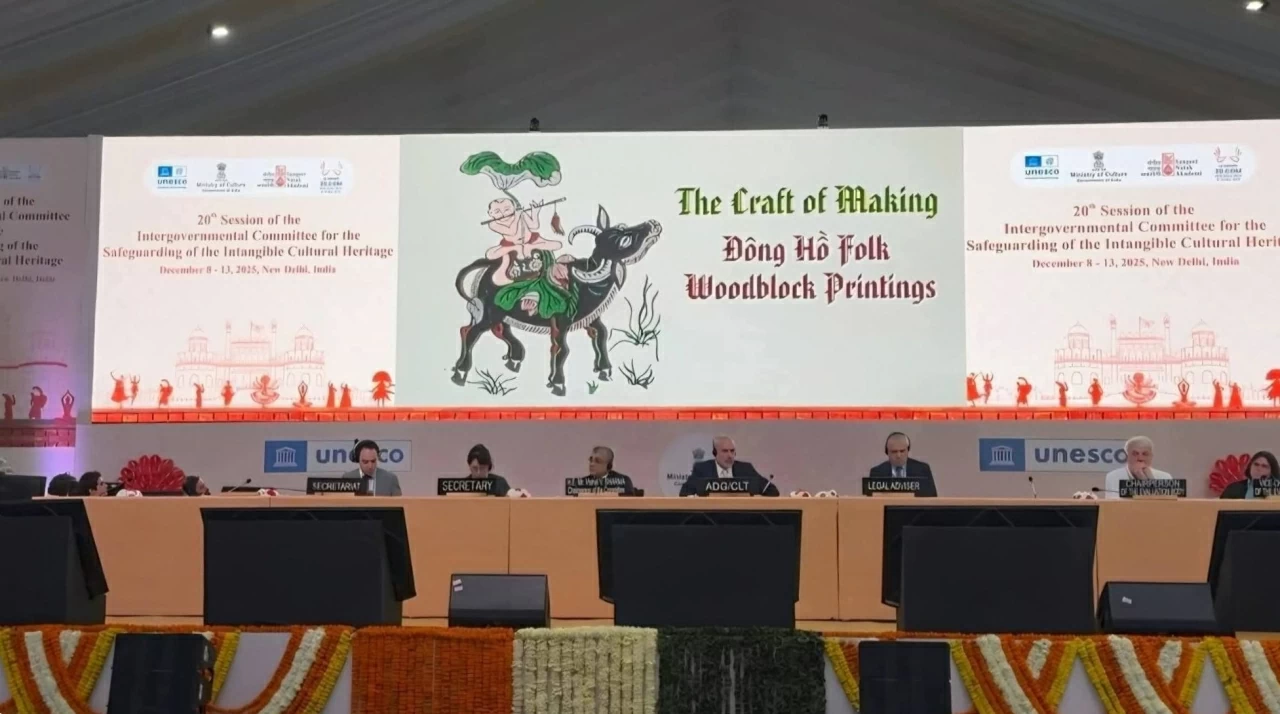 Bringing Dong Ho Folk Woodblock Painting to the World Bringing Dong Ho Folk Woodblock Painting to the World