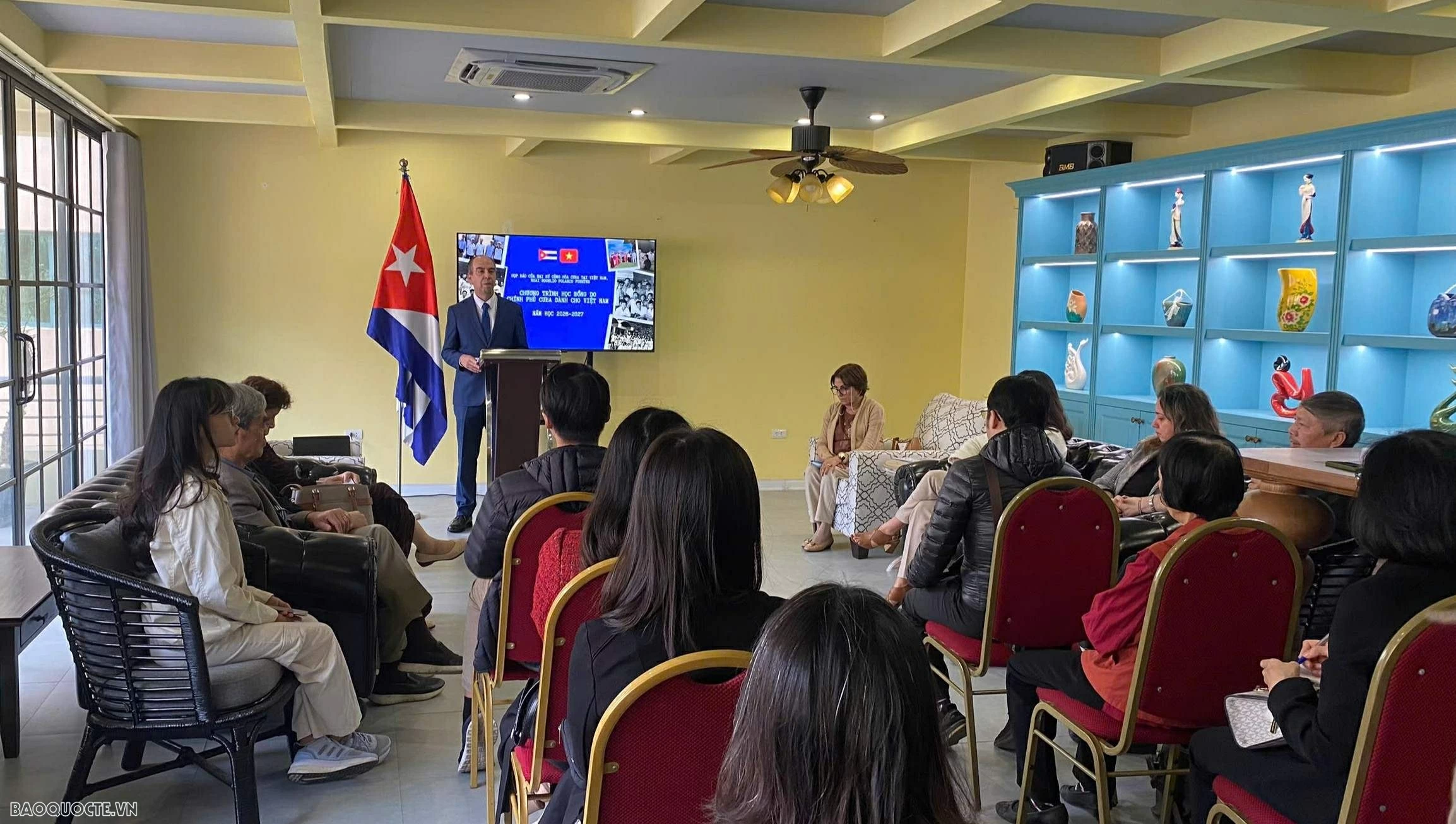 Cuba awards 15 scholarships to Vietnamese students Cuba awards 15 scholarships to Vietnamese students