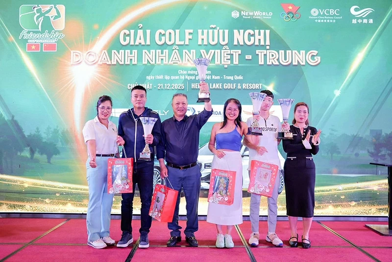 When Swings Connect the Vietnamese – Chinese Business Community