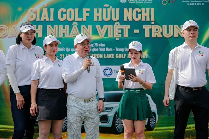 When Swings Connect the Vietnamese – Chinese Business Community