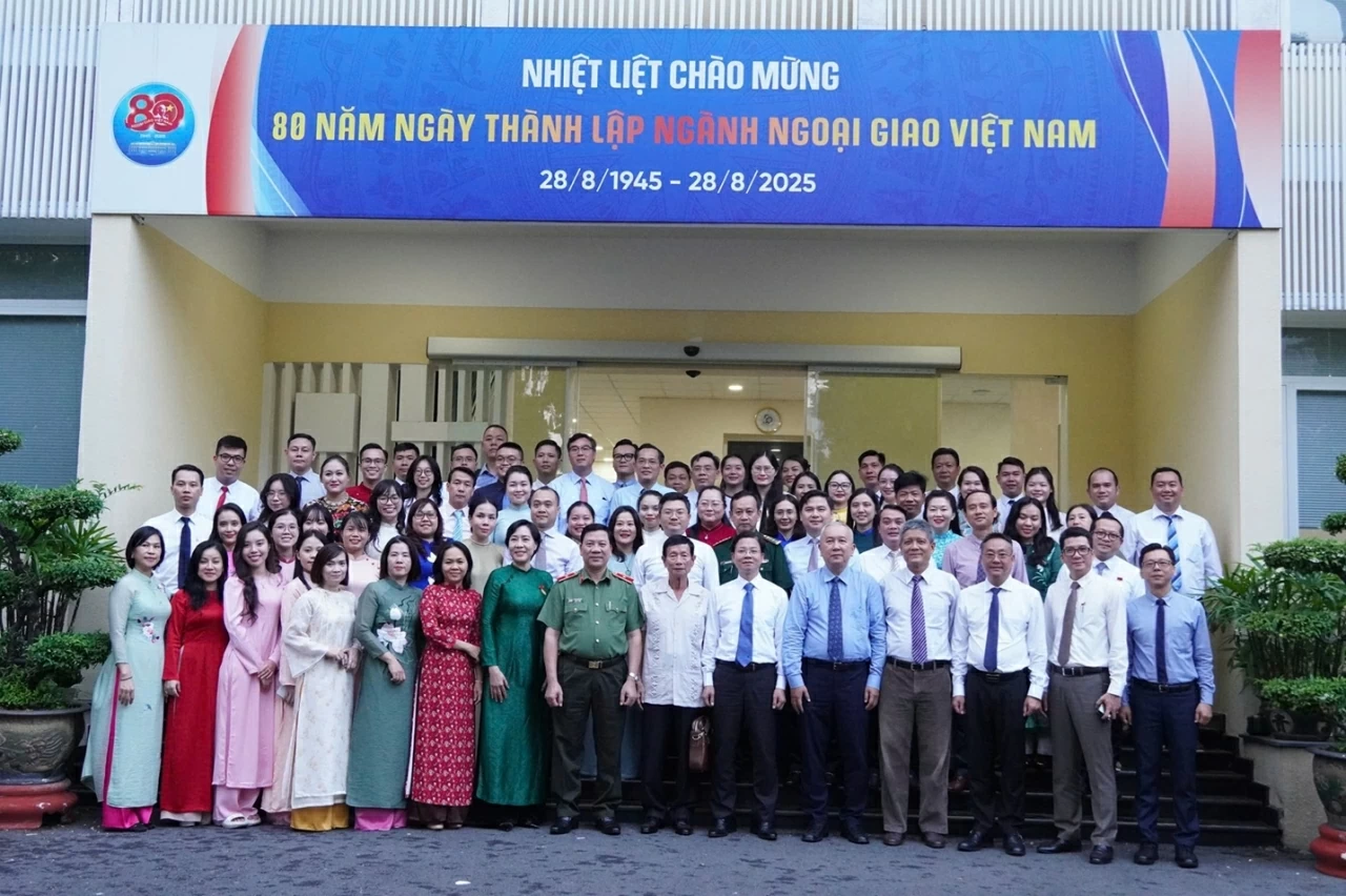 Ho Chi Minh City Department of Foreign Affairs Innovates Thinking, Steadily Integrates