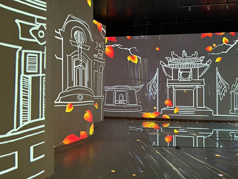The digital exhibition space 'Radiant Hanoi - Light and Heritage'