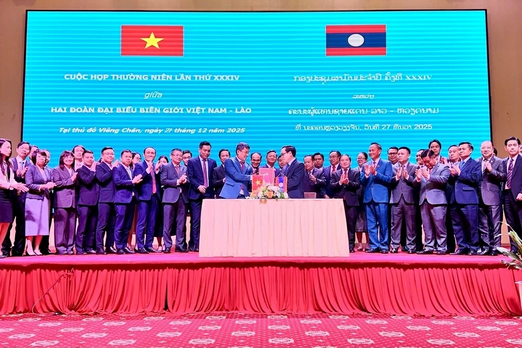 Vietnam, Laos hold 34th annual border meeting in Vientiane Vietnam, Laos hold 34th annual border meeting in Vientiane