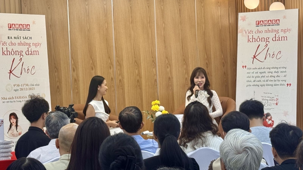 The journey of studying abroad and the resilient spirit of young Vietnamese author Huynh Tu Uyen