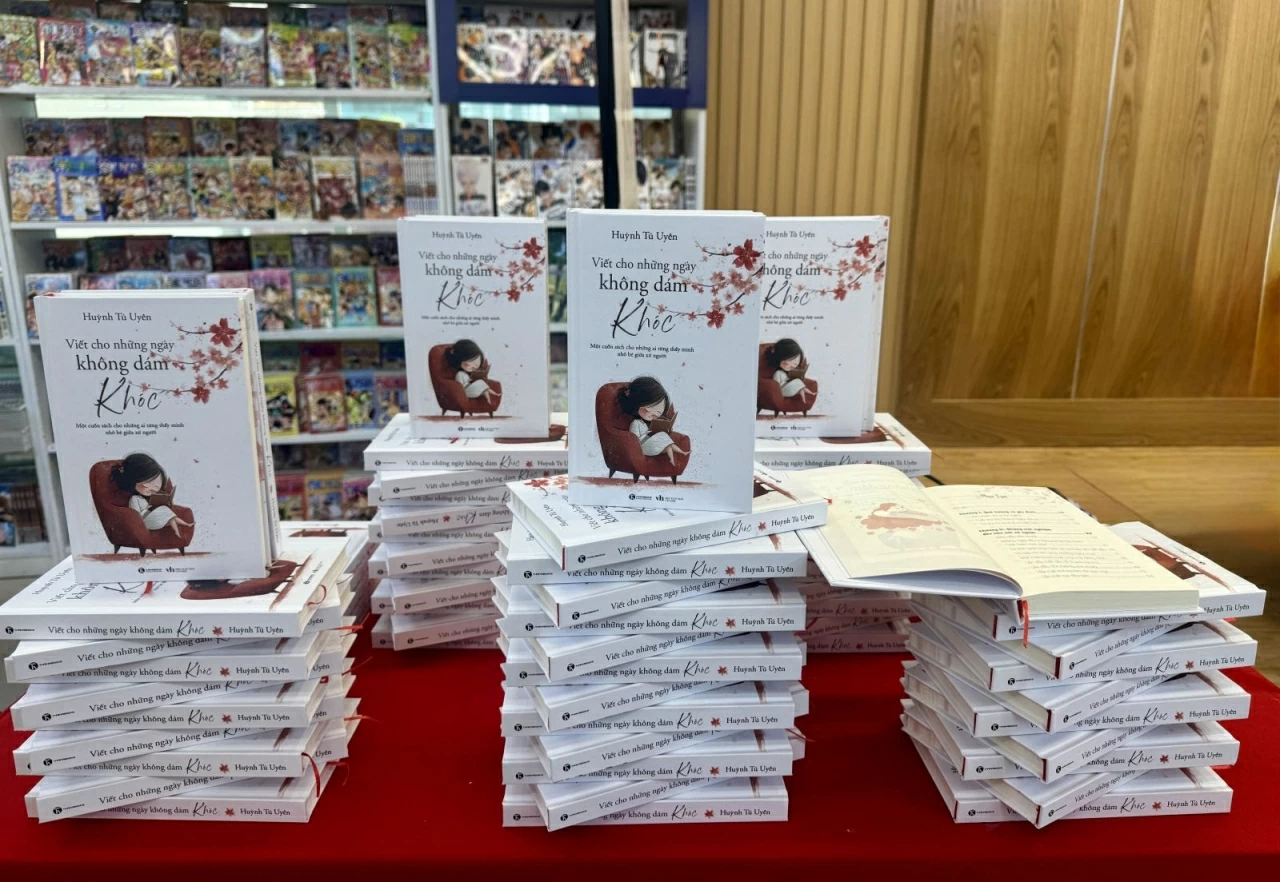 The journey of studying abroad and the resilient spirit of young Vietnamese author Huynh Tu Uyen