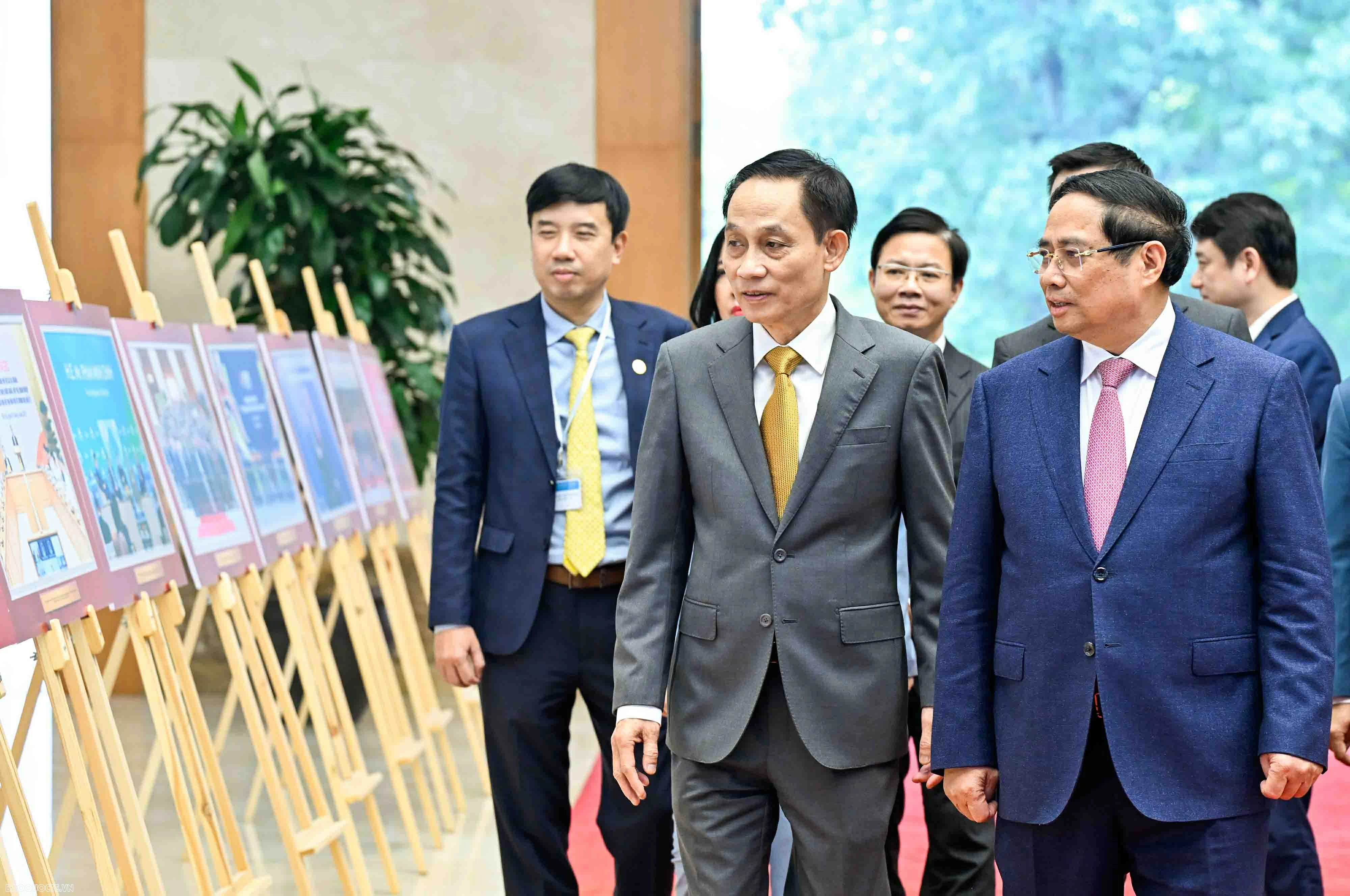 Prime Minister Pham Minh Chinh attends national conference reviewing diplomatic sector in 2025, outlines key directions for 2026