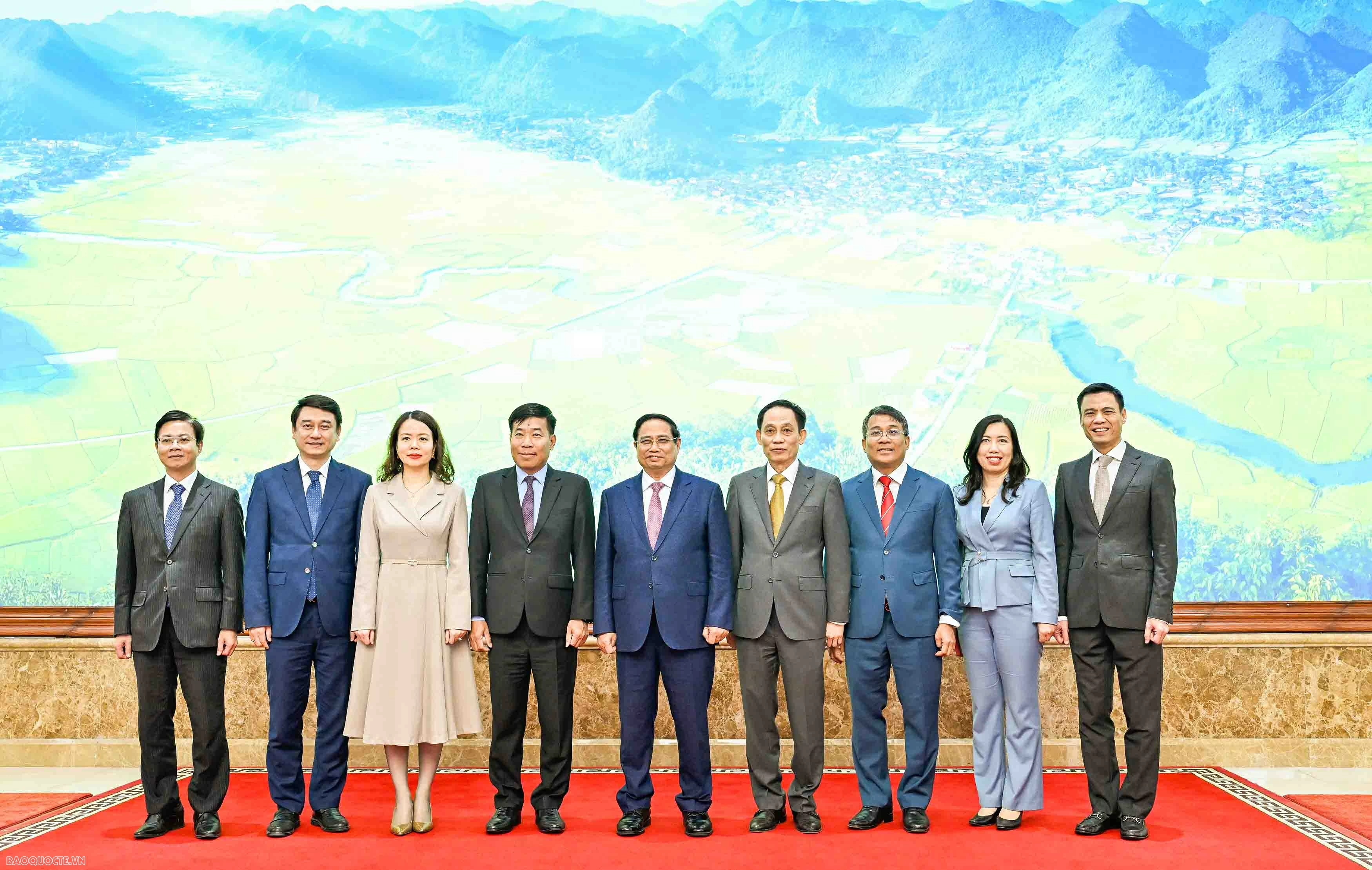 Prime Minister Pham Minh Chinh attends national conference reviewing diplomatic sector in 2025, outlines key directions for 2026