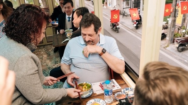 'Hanoi – Touching the realm of memory': A New Travel Journey under Metro Line No. 6 Project