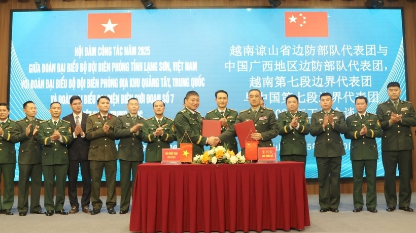 Vietnam, China border guard forces coordinate to build peaceful, friendly border