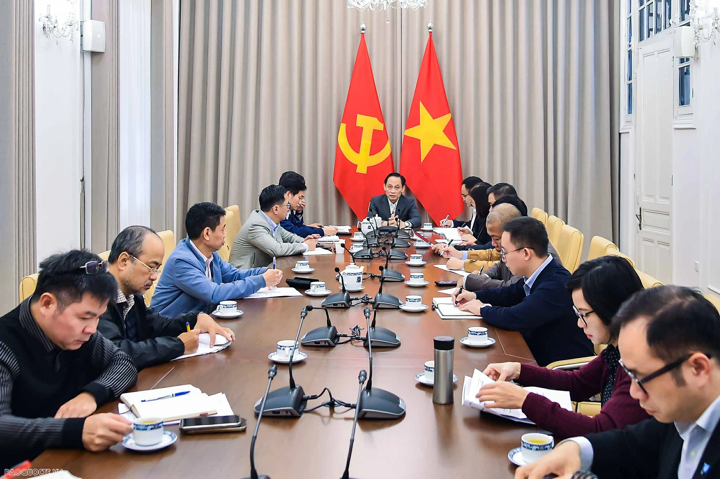 MOFA holds meeting to implement preparations for the 14th National Party Congress