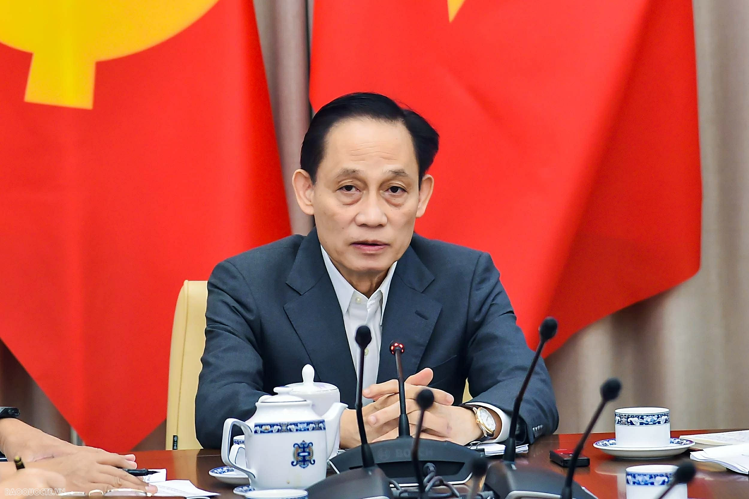 MOFA holds meeting to implement preparations for the 14th National Party Congress