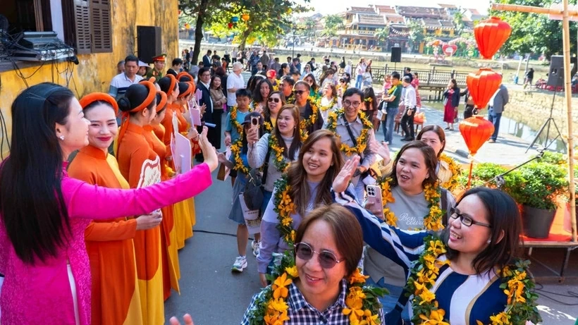 Vietnam welcomes first international visitors of 2026 with high expectations