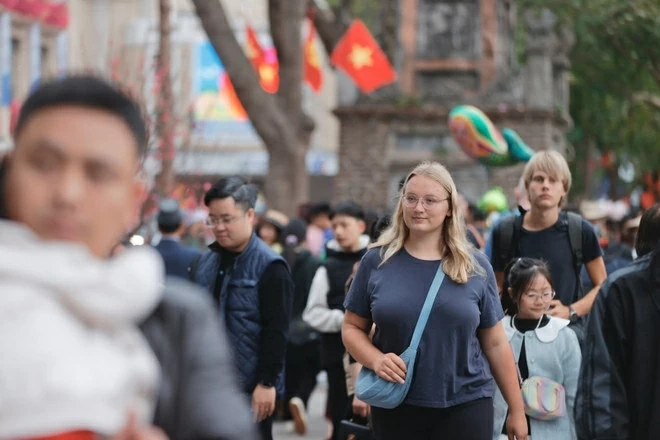 Hanoi serves 560,000 holiday-makers during New Year holiday
