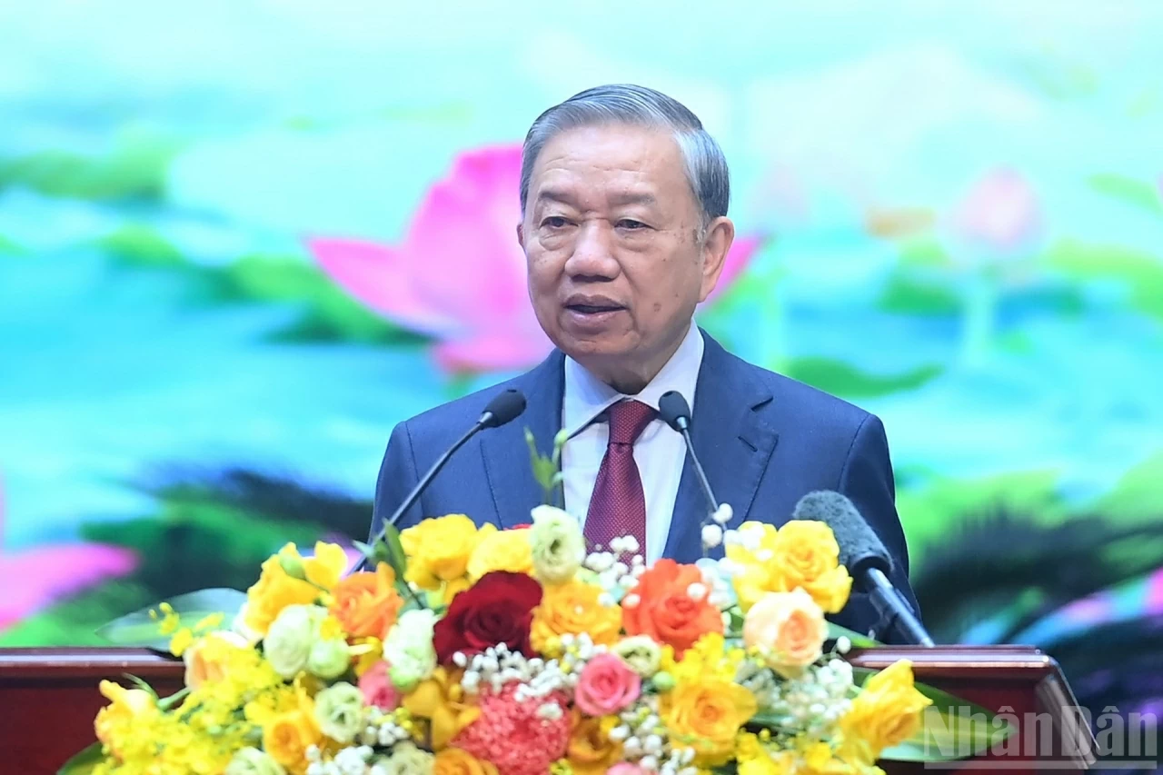 Commission for Internal Affairs receives the Ho Chi Minh Order