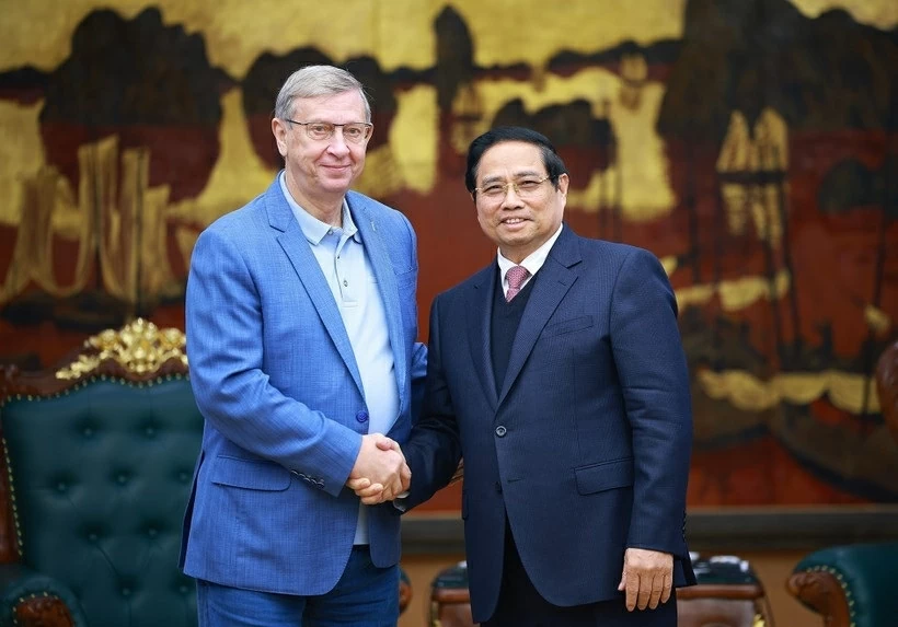 Prime Minister Pham Minh Chinh receives Chairman of AFK Sistema Group in Hanoi Prime Minister Pham Minh Chinh receives Chairman of AFK Sistema Group in Hanoi