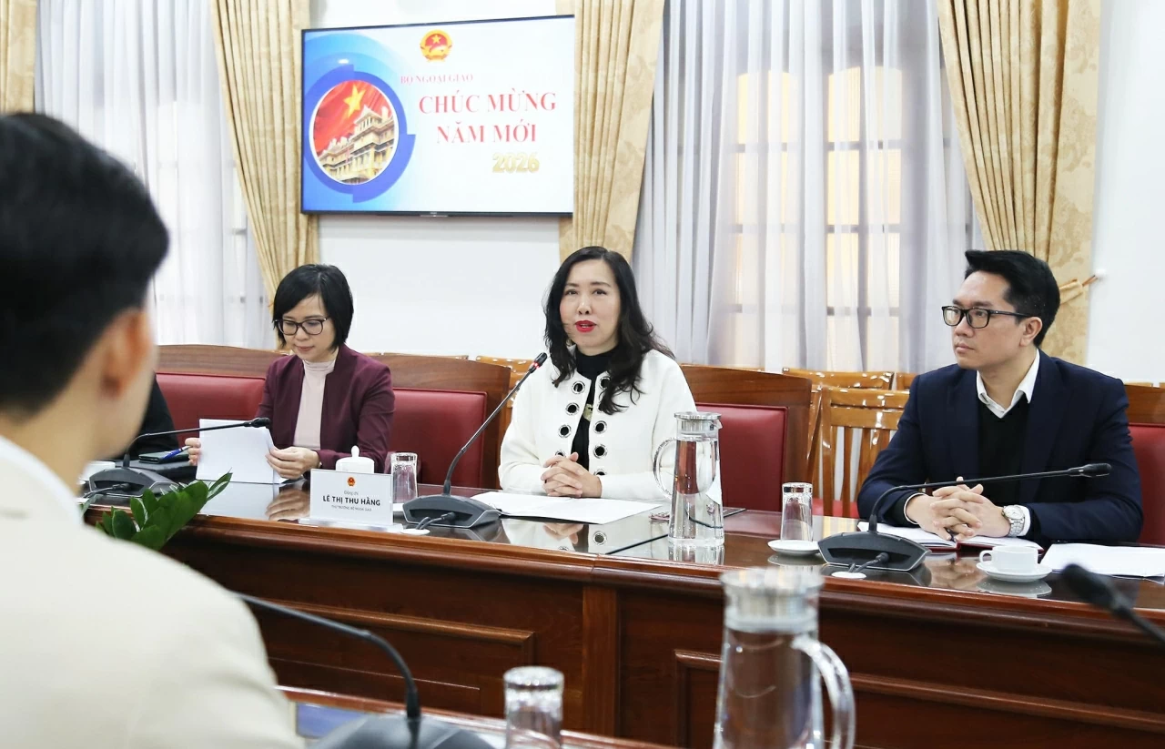 Deputy FM Le Thi Thu Hang meets Vietnamese delegation attending SSEAYP 2026 Deputy FM Le Thi Thu Hang meets Vietnamese delegation attending SSEAYP 2026