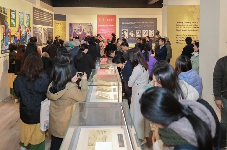 Exhibition showcases historic Springs of the Nation