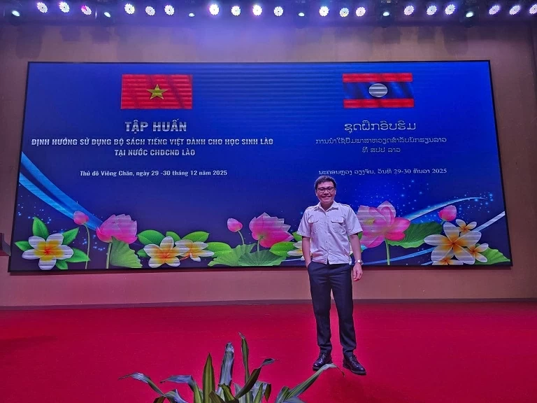Vietnamese teacher in Laos confident in the resounding success of the 14th National Party Congress Vietnamese teacher in Laos confident in the resounding success of the 14th National Party Congress