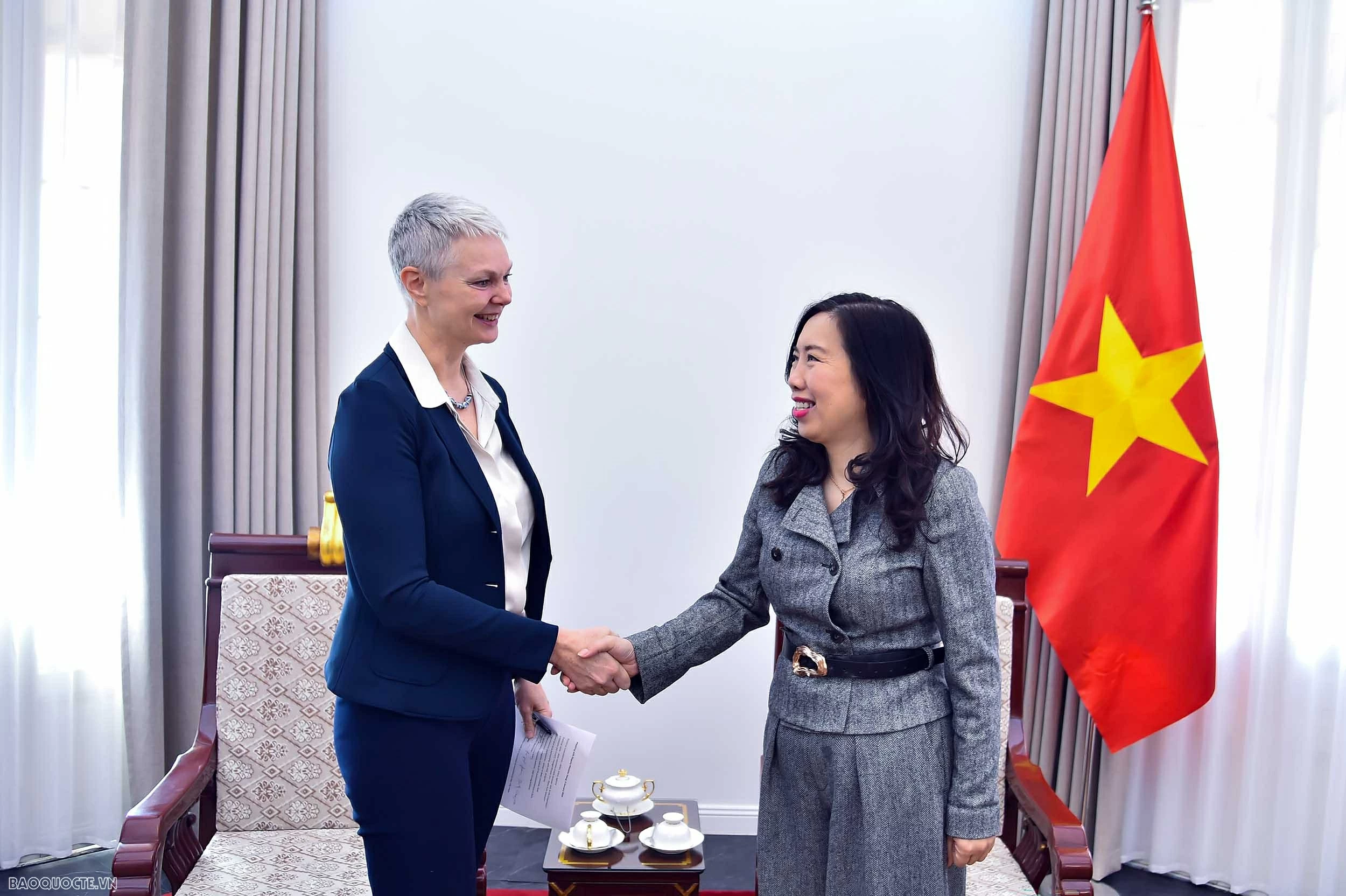 Deputy Foreign Minister Le Thi Thu Hang receives Norwegian Ambassador Hilde Solbakken Deputy Foreign Minister Le Thi Thu Hang receives Norwegian Ambassador Hilde Solbakken