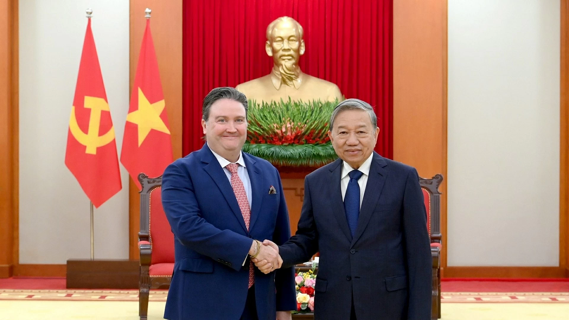 Party General Secretary To Lam meets U.S. Ambassador in farewell call