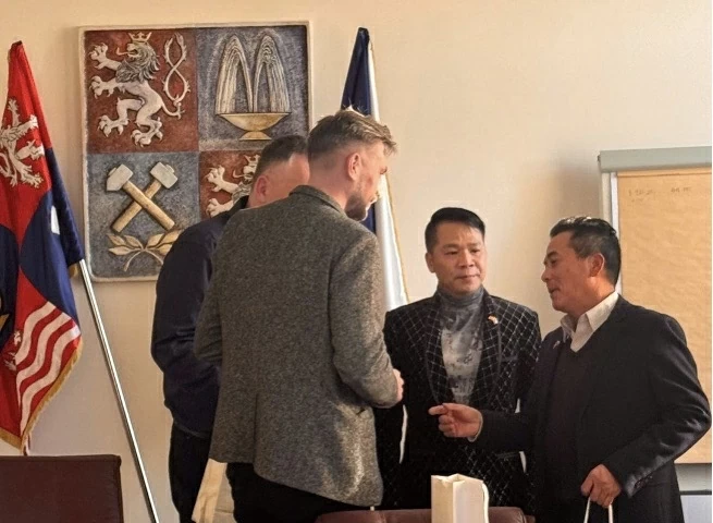 KARLOVY VARY: A cultural convergence point for Vietnamese community in Europe KARLOVY VARY: A cultural convergence point for Vietnamese community in Europe