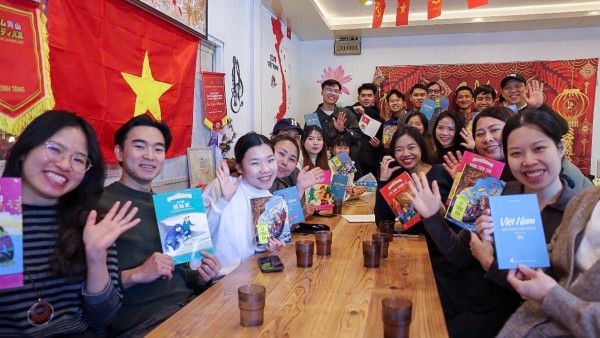 Book reading festival for the Vietnamese community in Osaka