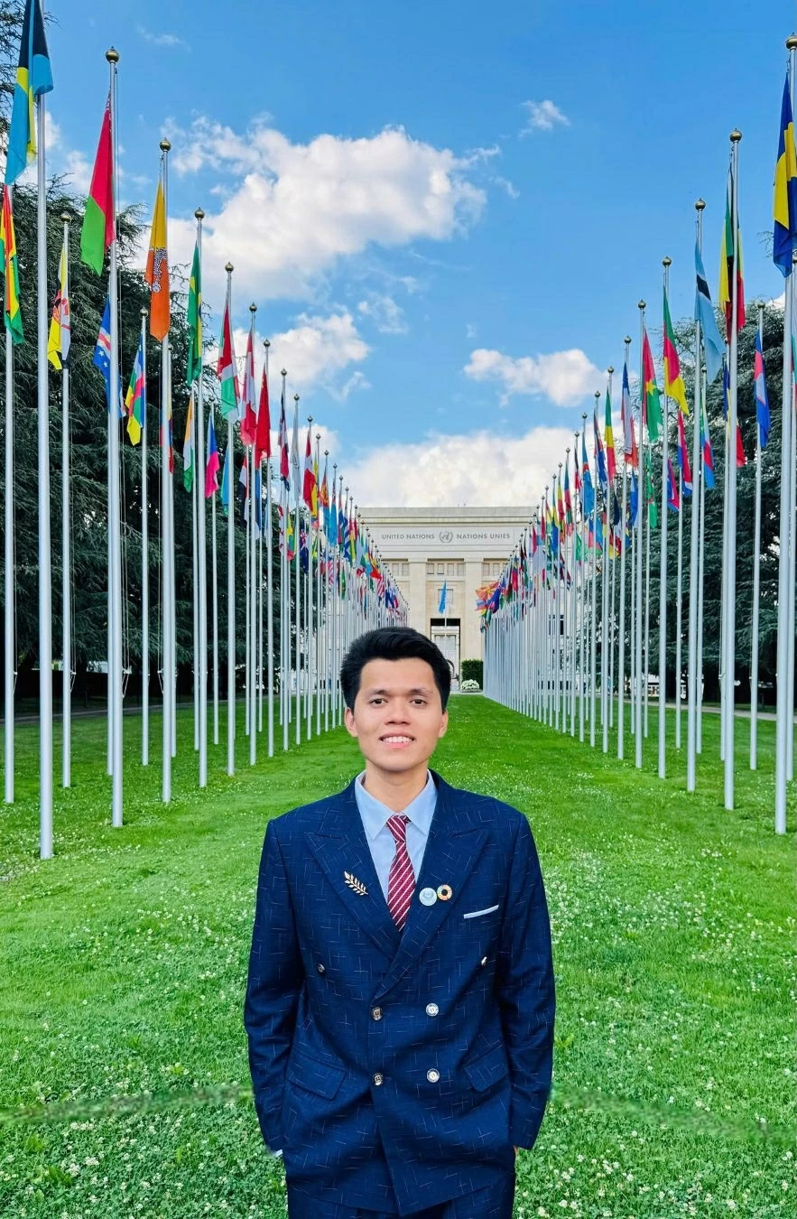 14th National Party Congress: Young people believe in the Party's strategic decisions 14th National Party Congress: Young people believe in the Party's strategic decisions