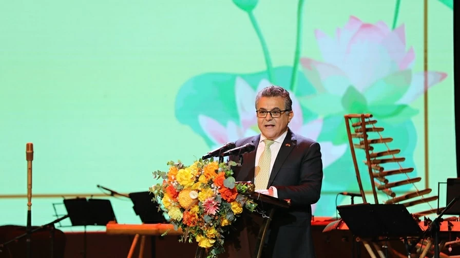Highlights of the international art exchange 'Welcome New Year 2026' celebrating the 14th National Party Congress
