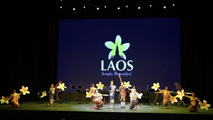 Highlights of the international art exchange 'Welcome New Year 2026' celebrating the 14th National Party Congress