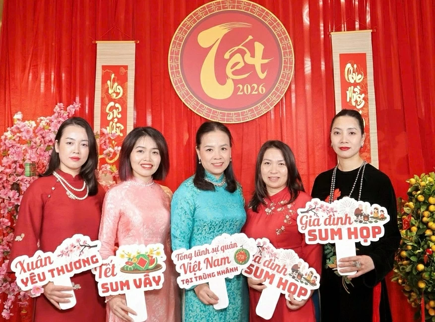 Vietnamese community in China's Chongqing joyfully welcomes Lunar New Year Binh Ngo Spring 2026