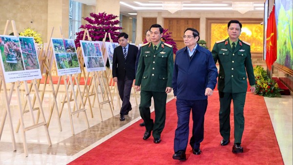 Prime Minister Pham Minh Chinh: Vietnam strives to clear all land contaminated by unexploded ordnance by 2045