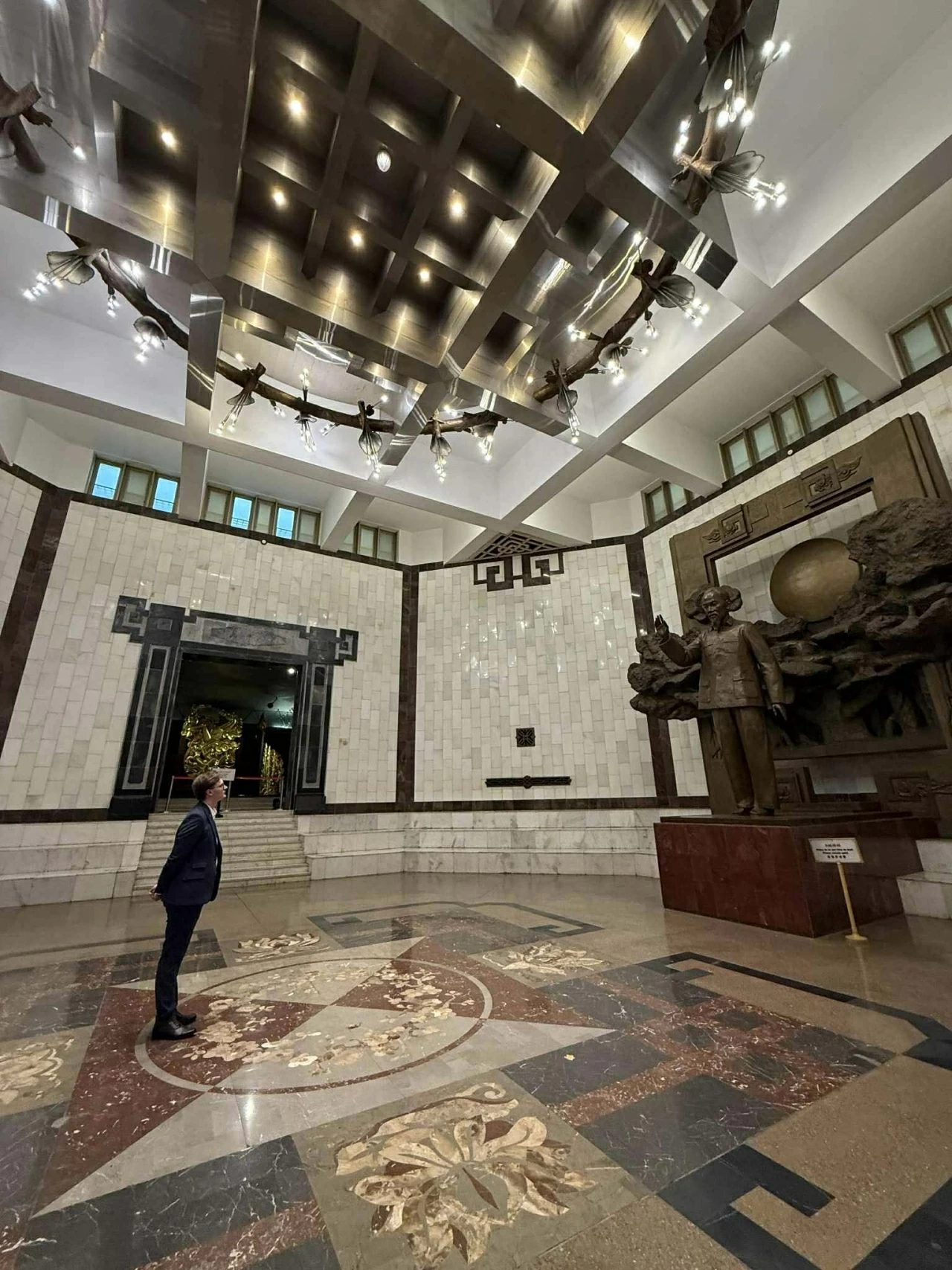 Vietnam from the perspective of a member of the Communist Party of Britain