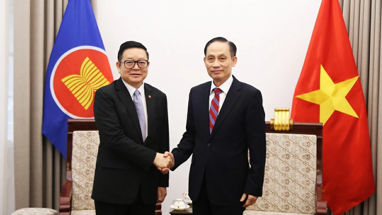 Foreign Minister Le Hoai Trung’s AMMR 2026 participation reaffirms ASEAN as strategic priority: Ambassador