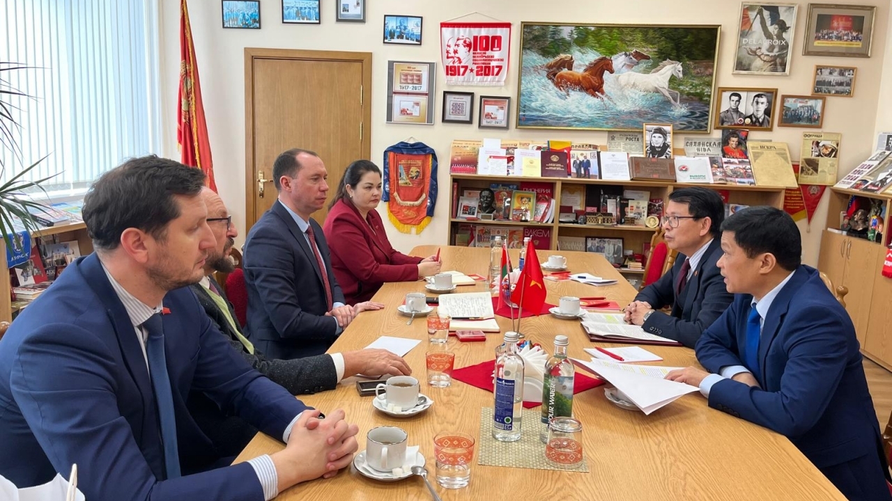 Vietnam Embassy in Belarus shares information on the 14th National Party Congress