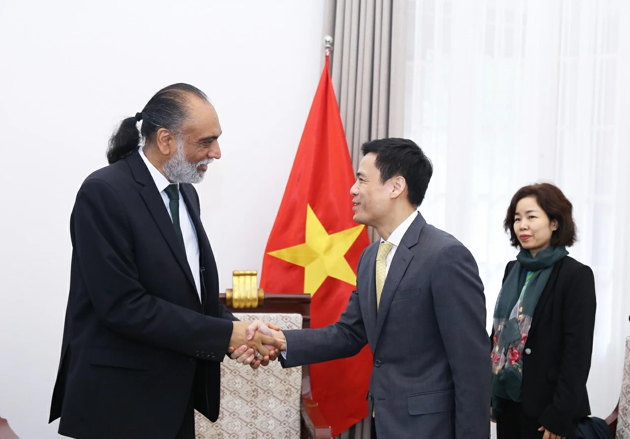 Vietnam strengthens cooperation with the UN on science, technology, and AI governance: Deputy FM Dang Hoang Giang Vietnam strengthens cooperation with the UN on science, technology, and AI governance: Deputy FM Dang Hoang Giang