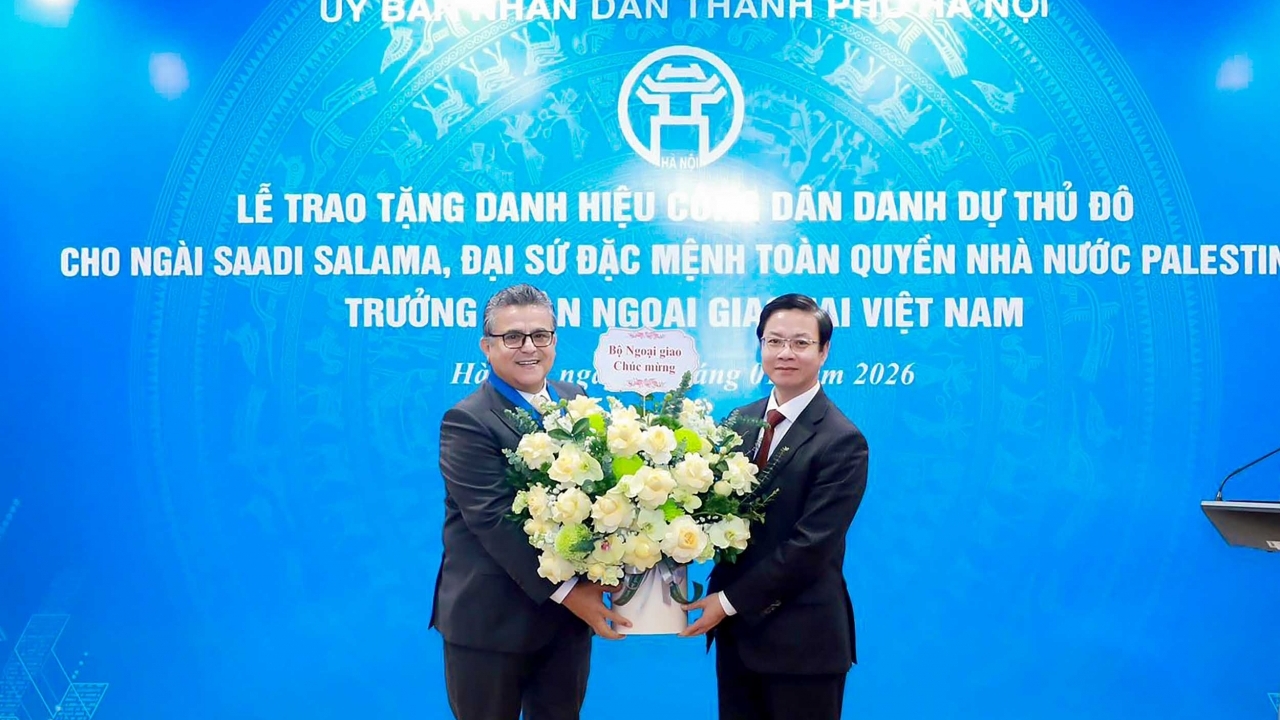 Ambassador Saadi Salama awarded Honorary Citizen of Hanoi