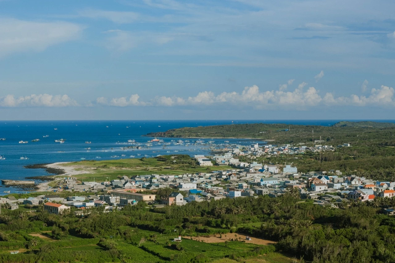 Phu Quy island in Lam Dong ranked among top destinations in Southeast Asia: Thailand's Khaosod Phu Quy island in Lam Dong ranked among top destinations in Southeast Asia: Thailand's Khaosod