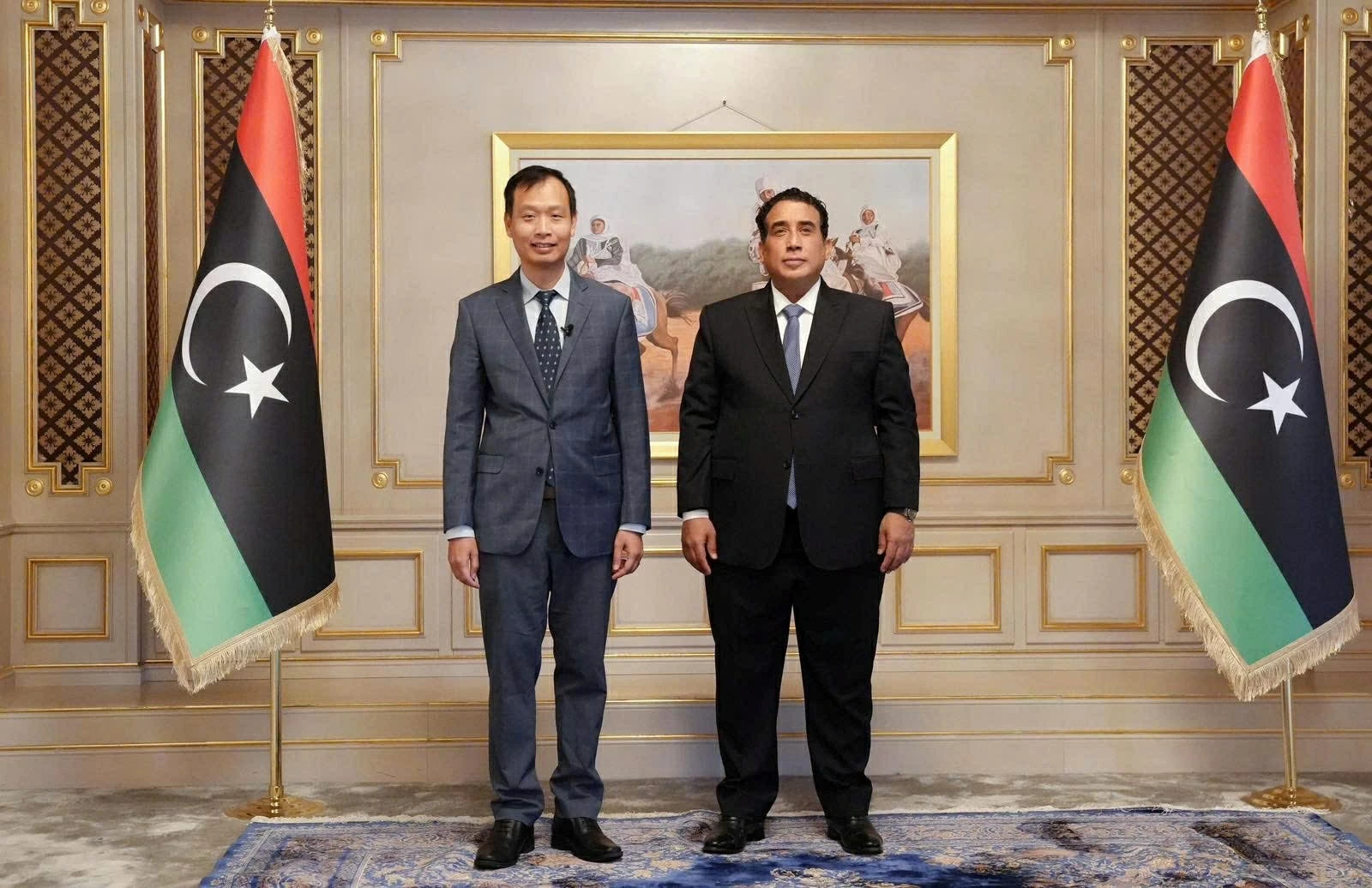 Ambassador Nguyen Nam Duong presents Credentials to the Chairman of the Presidential Council of Libya