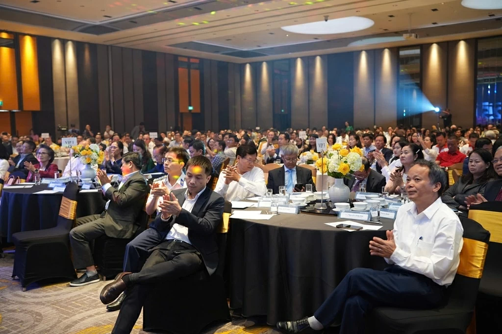 Deputy Foreign Minister Nguyen Minh Hang attends Vietnam Seafood Export Summary 2025 – Overcoming challenges, reaching records Deputy Foreign Minister Nguyen Minh Hang attends Vietnam Seafood Export Summary 2025 – Overcoming challenges, reaching records