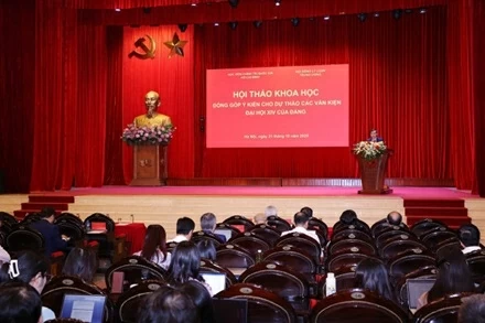 A scientific workshop collects feedback on the 14th National Party Congress's draft documents on October 31, 2025. (Photo: VNA)