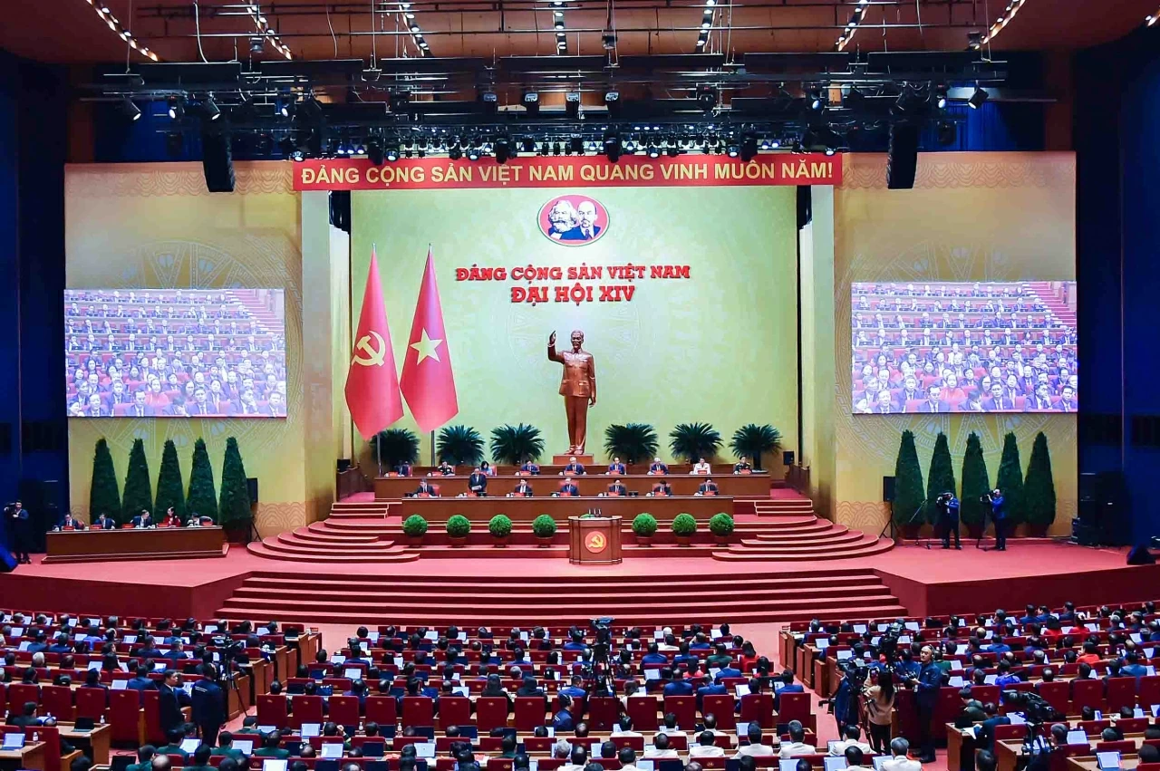 14th National Party Congress: Preparatory Session convenes in Hanoi