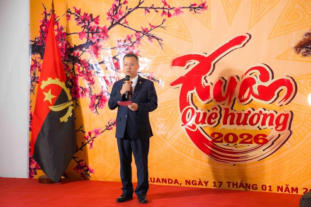 Warm Homeland Spring comes to the Vietnamese community in Angola in celebration of the 14th National Party Congress